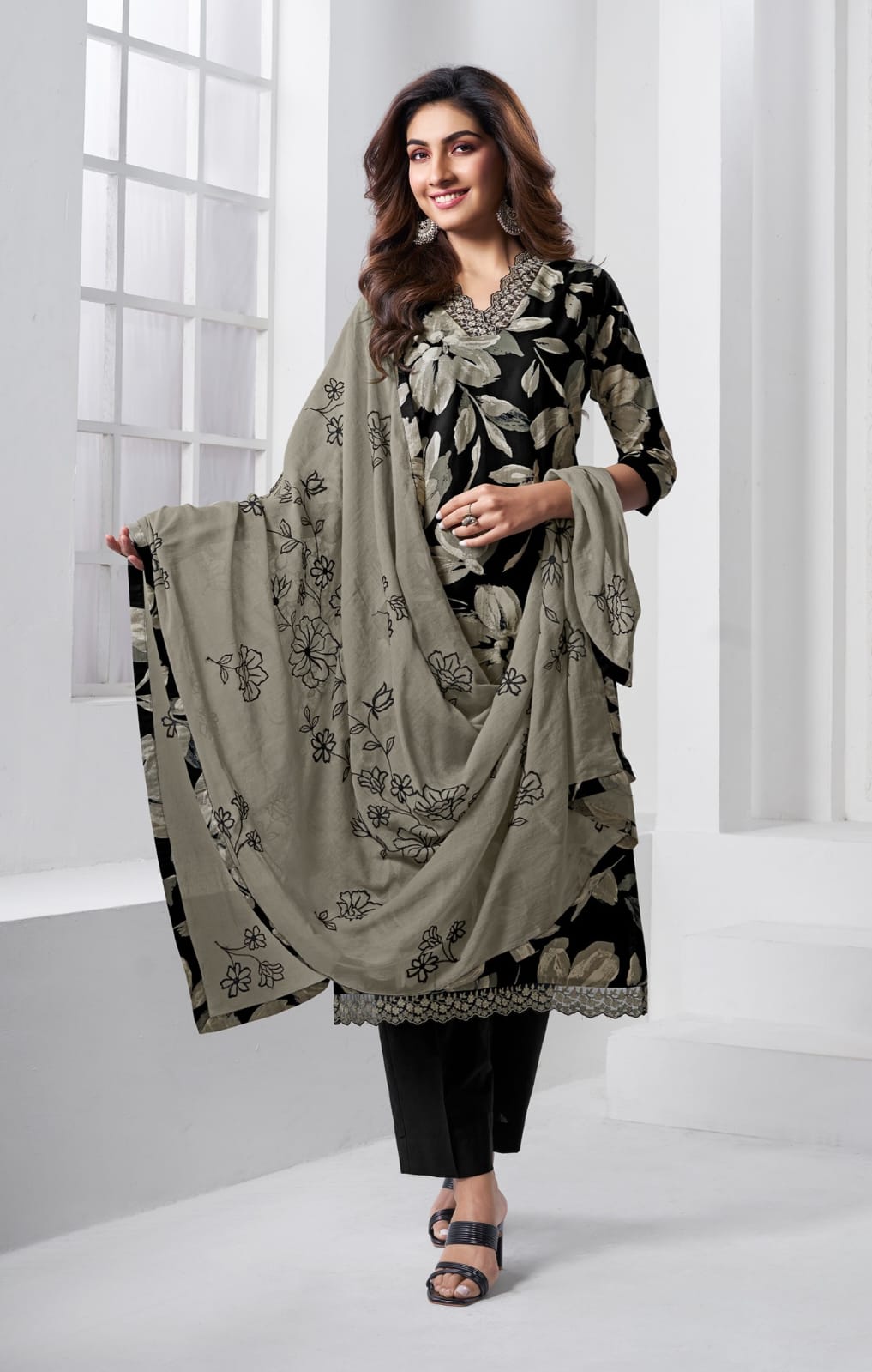 Black Floral Cotton Kurti Pant Set